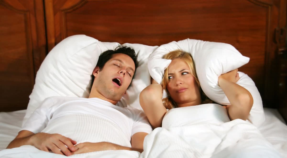 Los mejores trucos para dormir sin roncar - ColchonesAznar - Blog