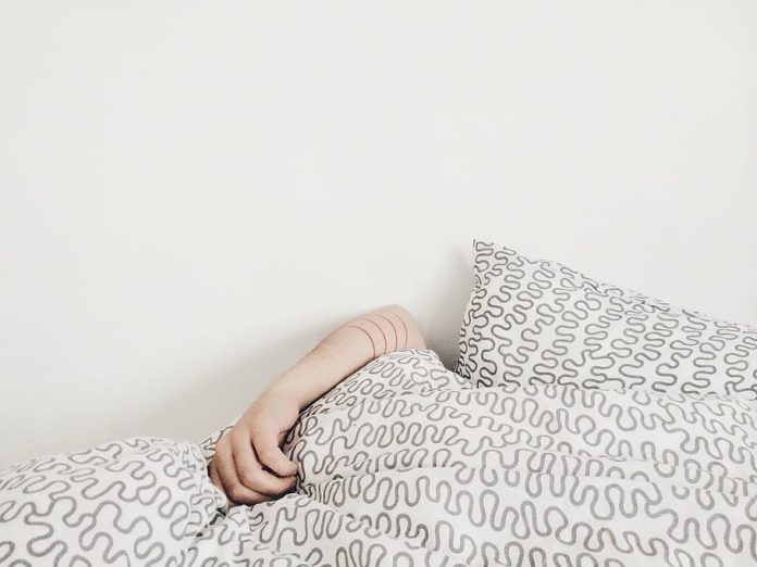 duerme tapada incluso en verano
