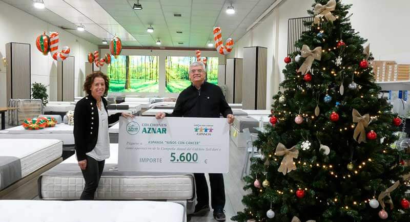 Ni&ntilde;os con c&aacute;ncer-colch&oacute;n solidario